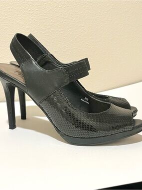 Moda Spana Black Mary Jane Leather Pumps Open Toe Elastic Sling Back Size 8.5